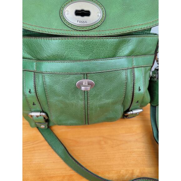 Fossil Long Live Vintage Maddox Crossbody Purse Green Genuine Leather Key Charm - Picture 13 of 16
